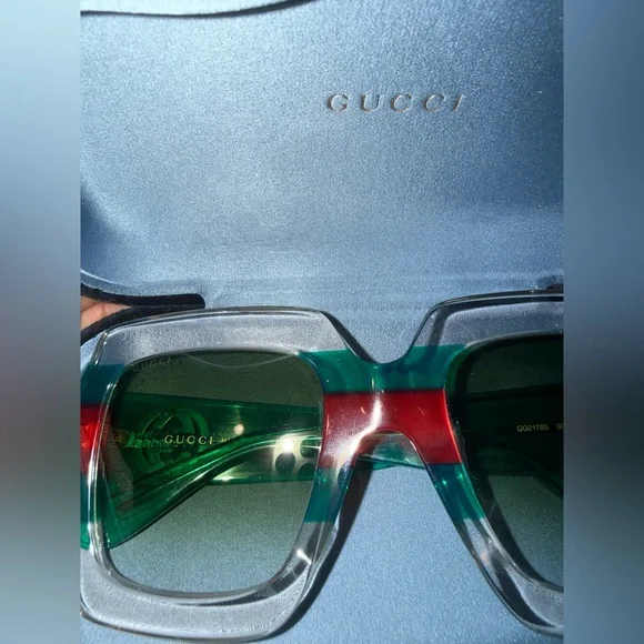 Gucci Emerald Green Sunglasses - Picture 7 of 11